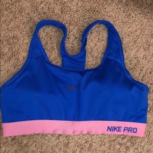 Nike Pro Sports Bra